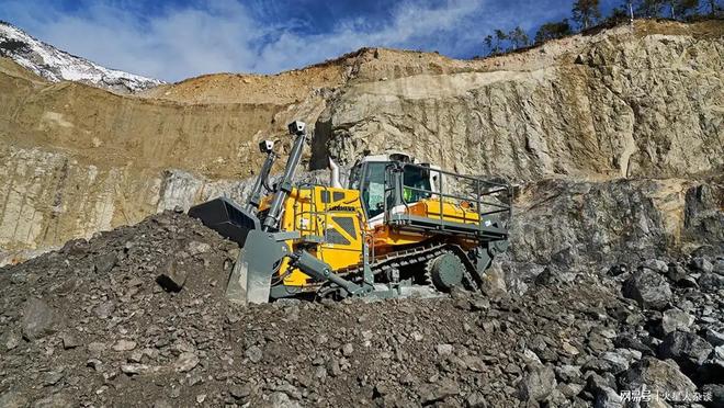 全球第一大推土机公司:年销量超过1万台领先小松、山推、迪尔